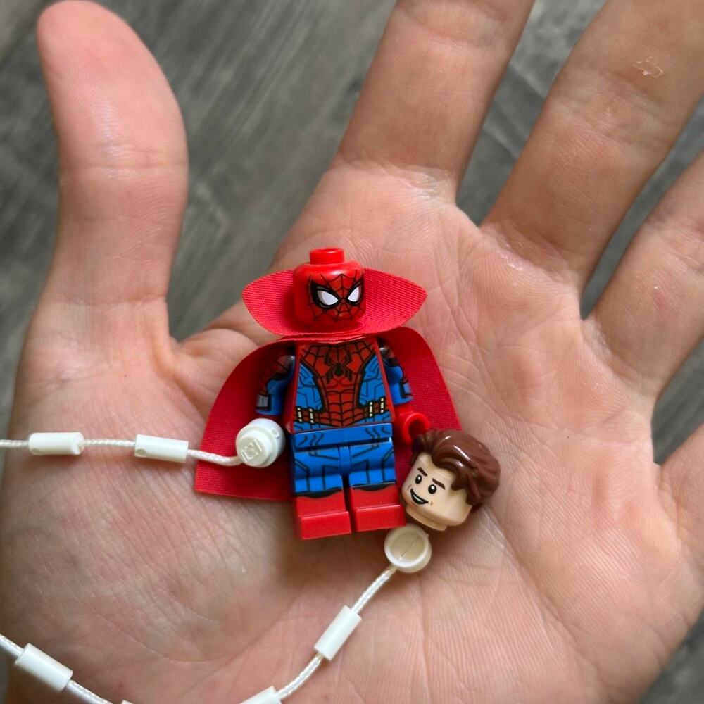 Rare LEGO Marvel CMF Series 1 Zombie Hunter Spiderman Mini Figure